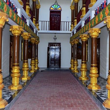 Chettinad Manor Hotel Kanadukattan ภายนอก รูปภาพ