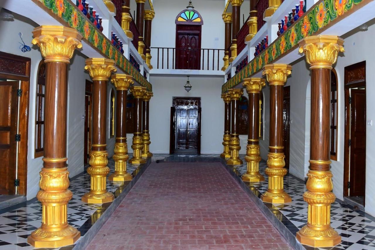 Chettinad Manor Hotel Kanadukattan ภายนอก รูปภาพ