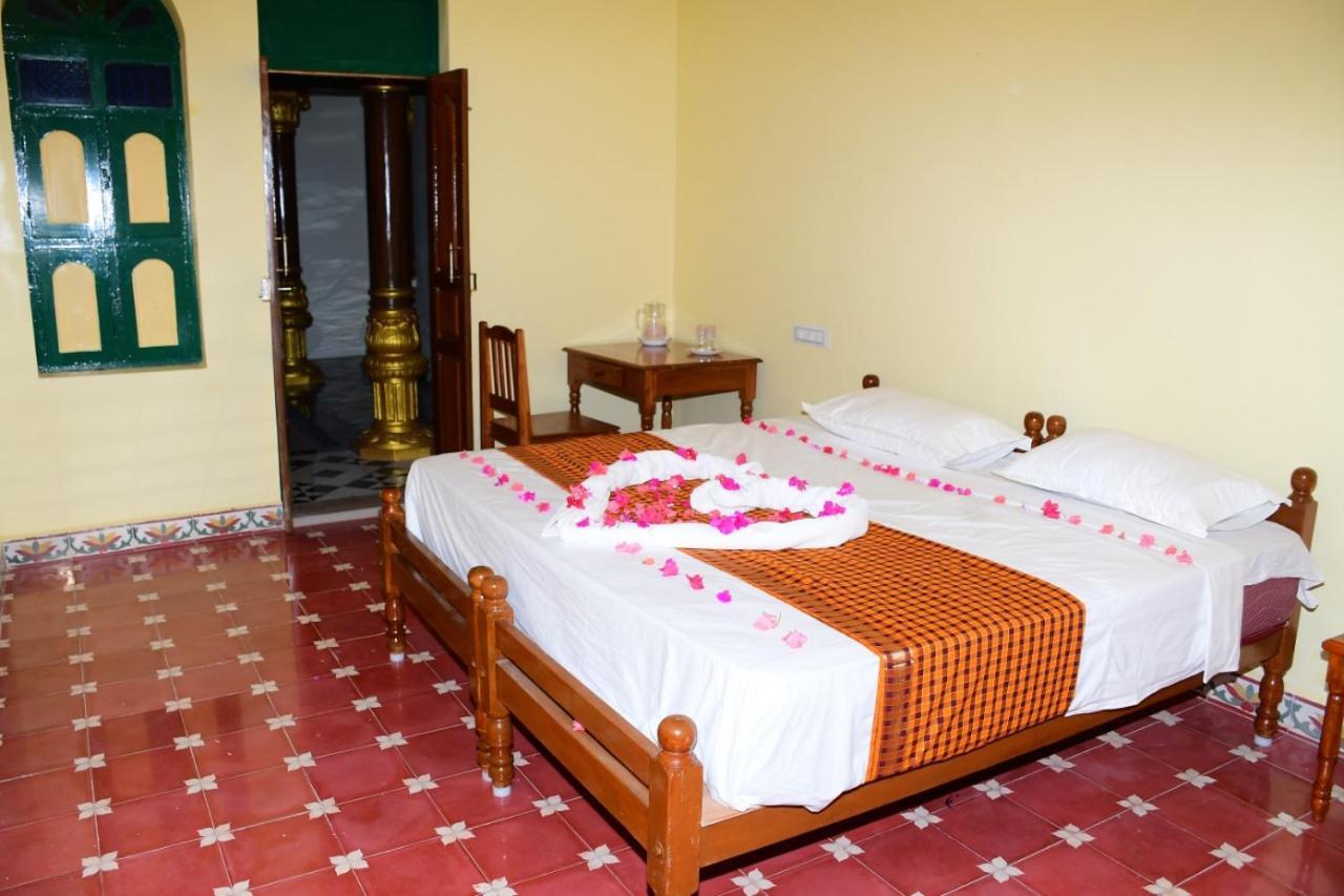 Chettinad Manor Hotel Kanadukattan ภายนอก รูปภาพ